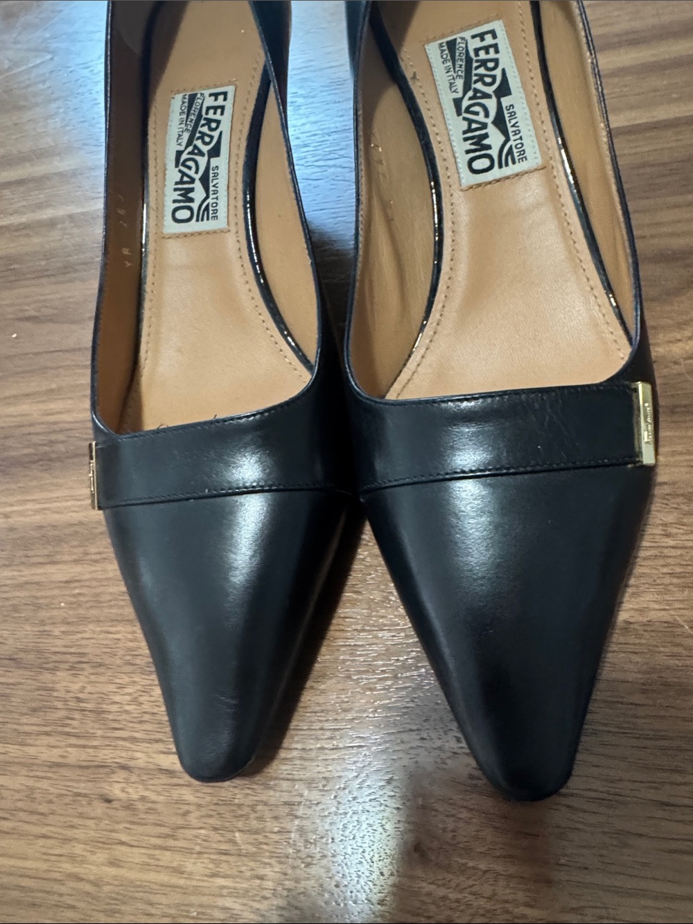 Salvatore Ferragamo heels - Picture 2 of 11